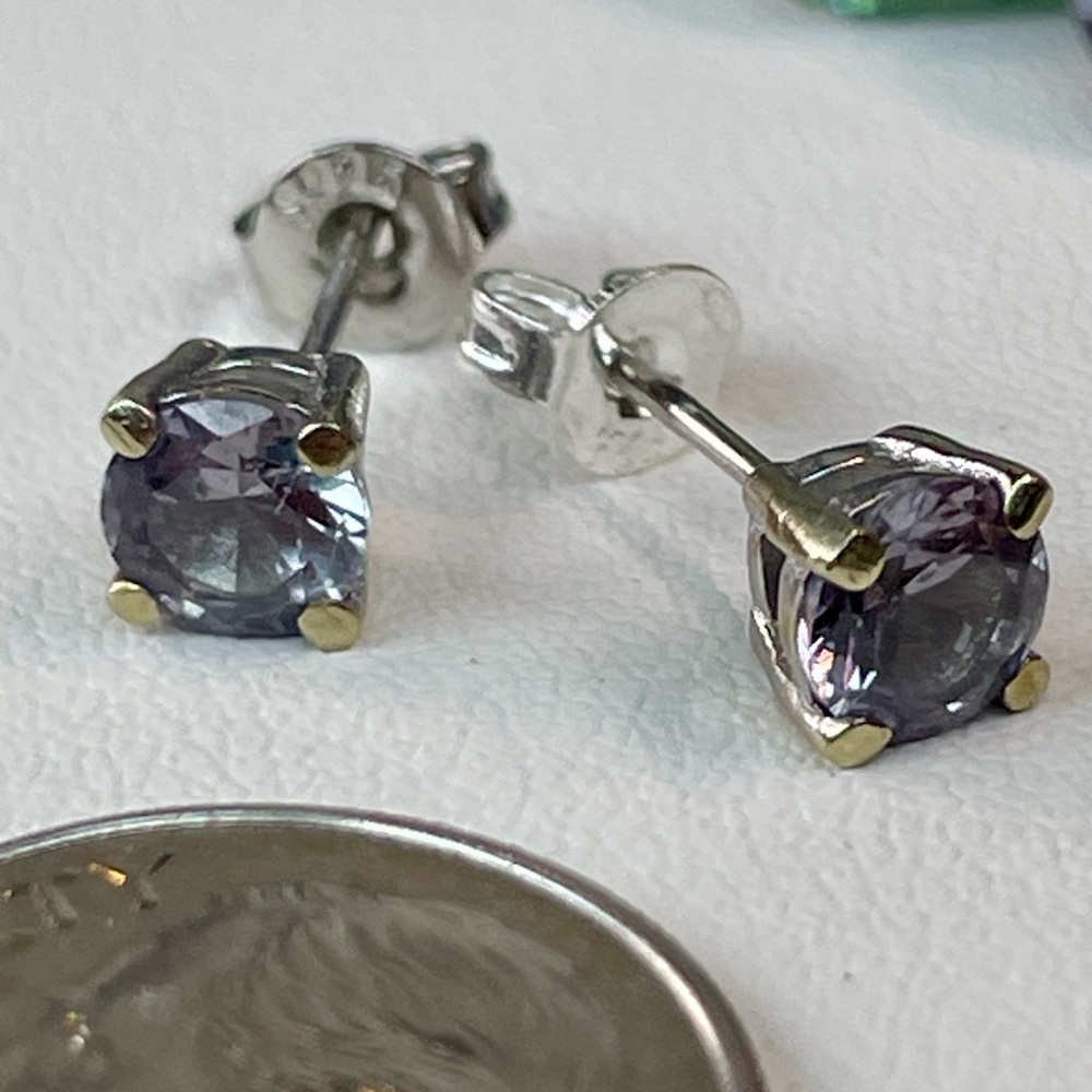 X1DAYLEFT‼️1ct Alexandrite    Silver 925 studs - Picture 2 of 8